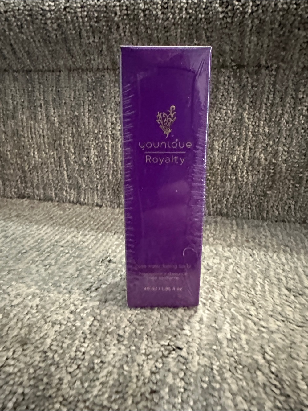 Younique Royalty rose water toning spritz